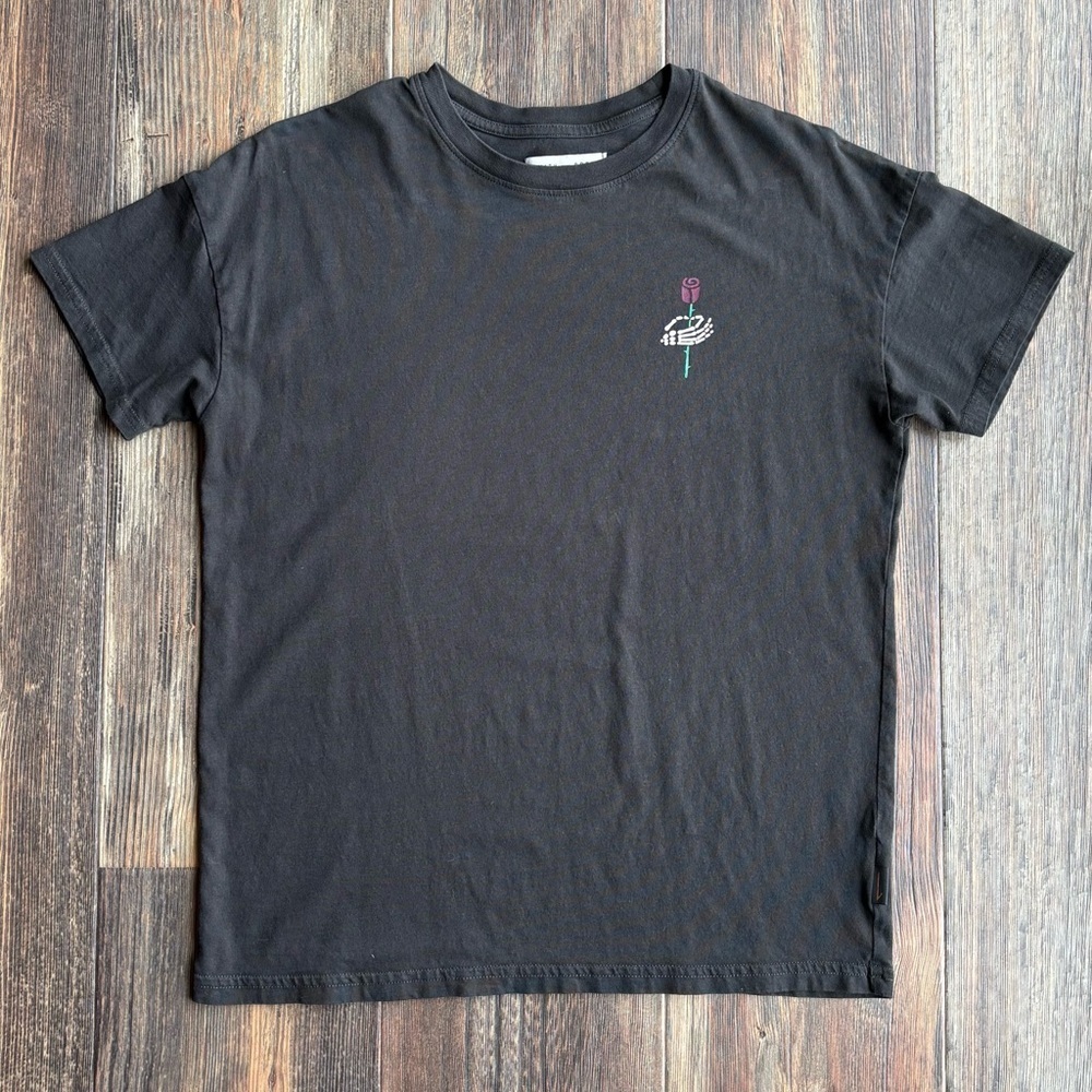 Smith+Rogue S/S T-Shirt Womens Sm Charcoal Skeleton Holding Rose Tanguis Cotton